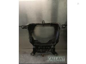 Gebruikte Subframe Landrover Discovery Sport (LC) 2.0 TD4 150 16V Prijs € 574,75 Inclusief btw aangeboden door Garage Callant