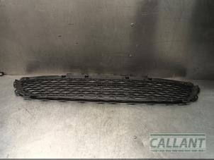 Gebruikte Bumper Rooster Landrover Discovery Sport (LC) 2.0 TD4 150 16V Prijs € 78,65 Inclusief btw aangeboden door Garage Callant