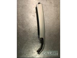 Gebruikte Middenconsoles Landrover Discovery Sport (LC) 2.0 TD4 150 16V Prijs € 60,50 Inclusief btw aangeboden door Garage Callant