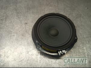 Gebruikte Speaker Landrover Discovery Sport (LC) 2.0 TD4 150 16V Prijs € 24,20 Inclusief btw aangeboden door Garage Callant