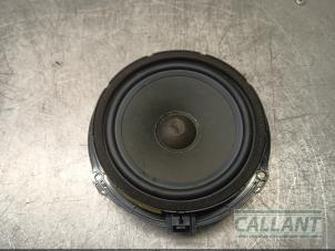 Gebruikte Speaker Landrover Discovery Sport (LC) 2.0 TD4 150 16V Prijs € 24,20 Inclusief btw aangeboden door Garage Callant