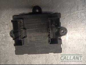 Gebruikte Deur module Landrover Discovery Sport (LC) 2.0 TD4 150 16V Prijs € 30,25 Inclusief btw aangeboden door Garage Callant