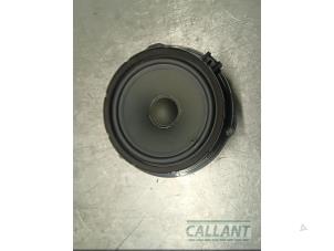 Gebruikte Speaker Landrover Discovery Sport (LC) 2.0 TD4 150 16V Prijs € 24,20 Inclusief btw aangeboden door Garage Callant