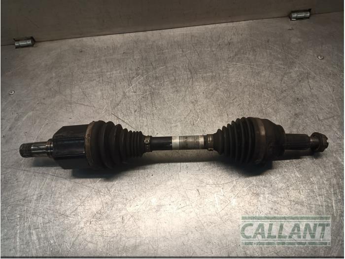 Gebruikte Steekas links-voor Landrover Discovery Sport (LC) 2.0 TD4 150 16V Prijs € 332,75 Inclusief btw aangeboden door Garage Callant