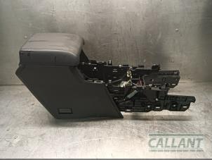 Gebruikte Middenconsoles Landrover Discovery Sport (LC) 2.0 TD4 150 16V Prijs € 181,50 Inclusief btw aangeboden door Garage Callant