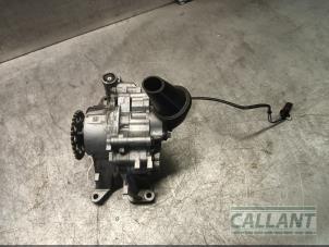 Gebruikte Oliepomp Jaguar XF (X260) 2.0d 180 16V Prijs € 181,50 Inclusief btw aangeboden door Garage Callant