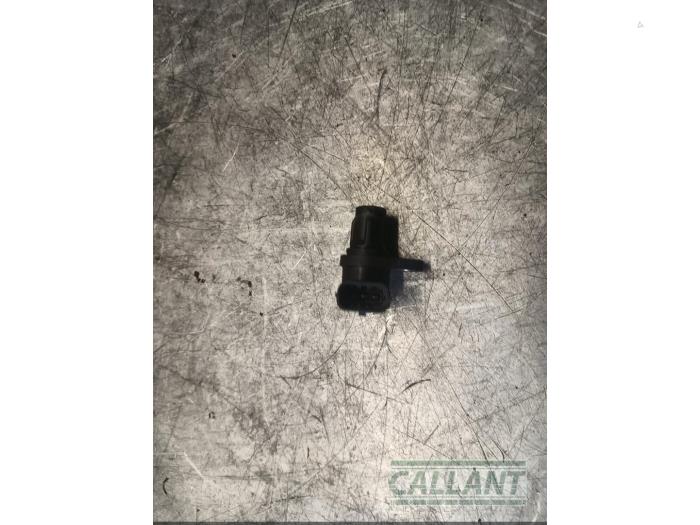 Gebruikte Nokkenas Sensor Landrover Range Rover Evoque (LVJ/LVS) 2.0 eD 150 16V Prijs € 42,35 Inclusief btw aangeboden door Garage Callant