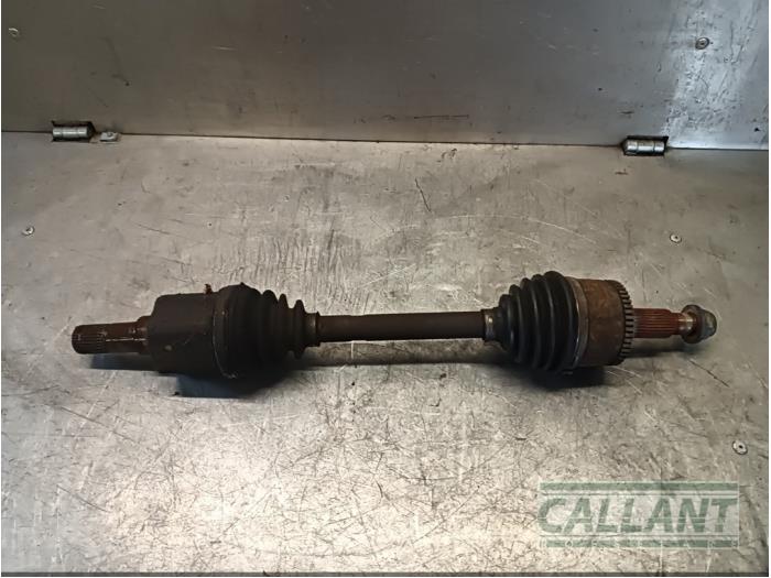 Gebruikte Aandrijfas links-voor Landrover Range Rover Sport (LS) 2.7 TDV6 24V Prijs € 114,95 Inclusief btw aangeboden door Garage Callant