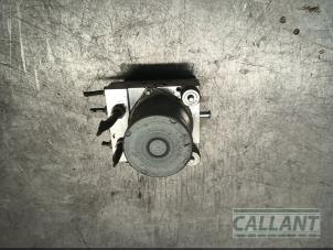 Gebruikte ABS Pomp Jaguar XF (CC9) 2.7 D V6 24V Prijs € 181,50 Inclusief btw aangeboden door Garage Callant