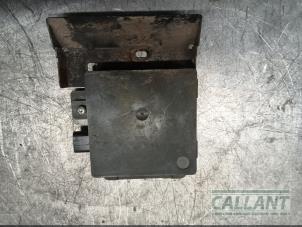 Gebruikte Dode hoek sensor Jaguar XF (CC9) 2.7 D V6 24V Prijs € 121,00 Inclusief btw aangeboden door Garage Callant