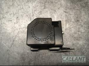 Gebruikte Alarm sirene Landrover Range Rover Sport (LS) 2.7 TDV6 24V Prijs € 60,50 Inclusief btw aangeboden door Garage Callant