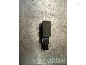 Gebruikte Airbag Sensor Jaguar X-type 2.2 D 16V Prijs € 24,20 Inclusief btw aangeboden door Garage Callant