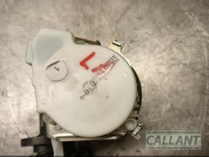 Gebruikte Veiligheidsgordel links-achter Jaguar XF (CC9) 2.2 D 16V Prijs € 90,75 Inclusief btw aangeboden door Garage Callant