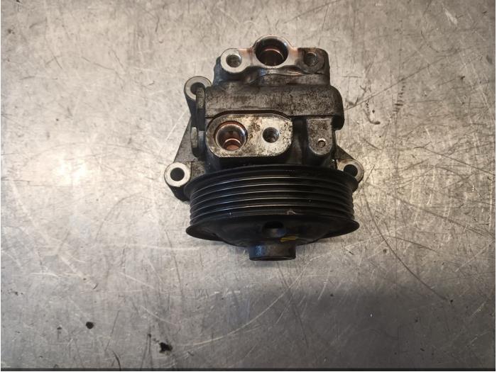 Gebruikte Pomp Servo Jaguar XJ (X350) 2.7d V6 24V Prijs € 151,25 Inclusief btw aangeboden door Garage Callant