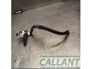 Gebruikte Accupool Jaguar F-type 2.0 Turbo 16V Prijs € 30,25 Inclusief btw aangeboden door Garage Callant