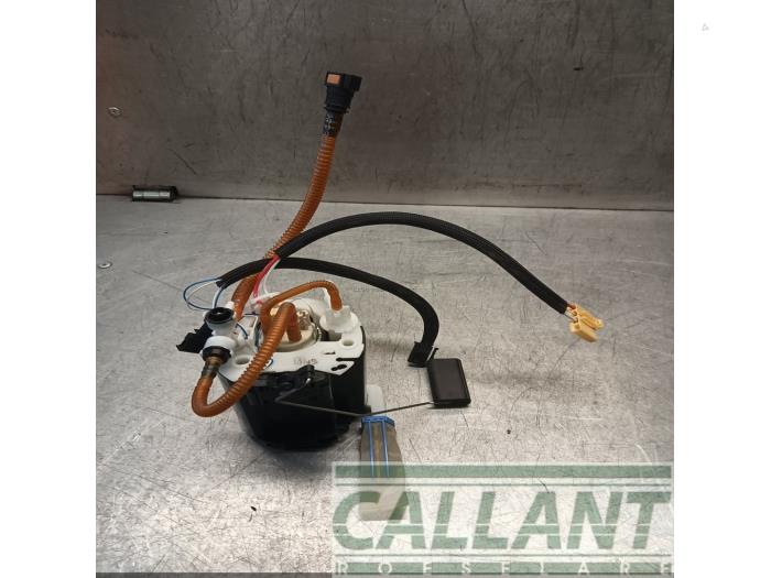 Gebruikte Tank element Pomp Jaguar F-type 2.0 Turbo 16V Prijs € 199,65 Inclusief btw aangeboden door Garage Callant