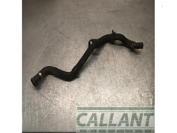 Gebruikte Waterpijp Jaguar F-type 2.0 Turbo 16V Prijs € 30,25 Inclusief btw aangeboden door Garage Callant