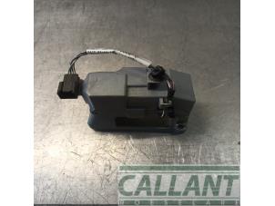 Gebruikte Stuurslot Jaguar F-type 2.0 Turbo 16V Prijs € 151,25 Inclusief btw aangeboden door Garage Callant