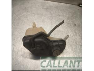 Gebruikte Expansievat Jaguar XF (CC9) 3.0 V6 24V Prijs € 60,50 Inclusief btw aangeboden door Garage Callant