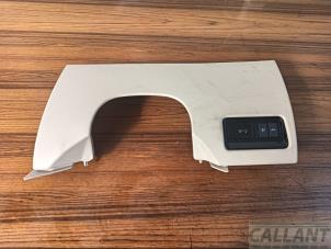 Gebruikte Dashboard deel Jaguar XE 2.0 240 Turbo 16V Prijs € 60,50 Inclusief btw aangeboden door Garage Callant