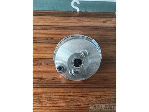 Gebruikte Rembooster Jaguar XE 2.0 240 Turbo 16V Prijs € 139,15 Inclusief btw aangeboden door Garage Callant