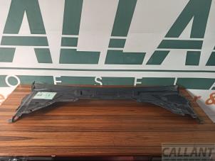 Gebruikte Paravan Jaguar XE 2.0 240 Turbo 16V Prijs € 60,50 Inclusief btw aangeboden door Garage Callant