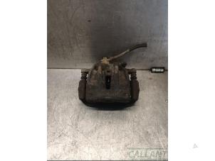 Gebruikte Remklauw (Tang) rechts-voor Landrover Range Rover III (LM) 2.9 TD6 24V Prijs € 60,50 Inclusief btw aangeboden door Garage Callant