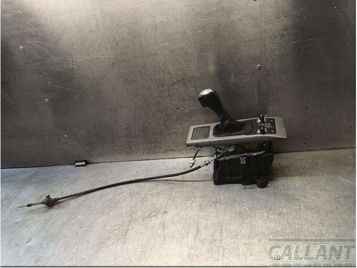 Versnellingspook van een Land Rover Range Rover III (LM) 2.9 TD6 24V 2006