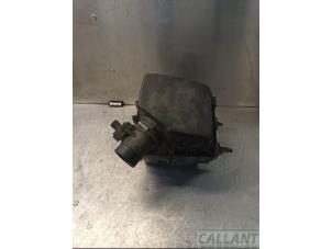 Gebruikte Luchtfilterhuis Opel Corsa E 1.4 16V Prijs € 60,50 Inclusief btw aangeboden door Garage Callant