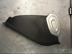 Gebruikte Dashboard deel Landrover Range Rover Sport (LW) 3.0 D250 MHEV Prijs € 78,65 Inclusief btw aangeboden door Garage Callant