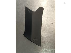 Gebruikte Stijlbekleding midden-rechts Landrover Range Rover Sport (LW) 3.0 D250 MHEV Prijs € 36,30 Inclusief btw aangeboden door Garage Callant