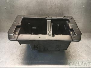 Gebruikte Accubak Landrover Range Rover Sport (LW) 3.0 D250 MHEV Prijs € 102,85 Inclusief btw aangeboden door Garage Callant