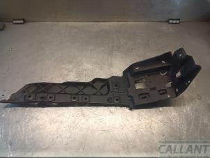 Gebruikte Bumpersteun links-achter Landrover Range Rover Sport (LW) 3.0 D250 MHEV Prijs € 18,15 Inclusief btw aangeboden door Garage Callant