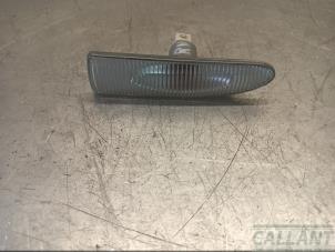 Gebruikte Pinker rechts Jaguar X-type 2.1 V6 24V Prijs € 24,20 Inclusief btw aangeboden door Garage Callant