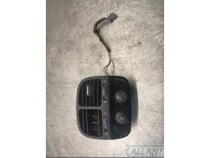 Gebruikte Luchtrooster achter Jaguar XJ (X350) R 4.2 V8 32V Prijs € 60,50 Inclusief btw aangeboden door Garage Callant