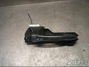 Gebruikte Portiergreep 4Deurs rechts-achter Jaguar XJ (X350) R 4.2 V8 32V Prijs € 60,50 Inclusief btw aangeboden door Garage Callant