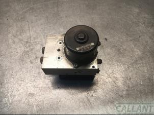 Gebruikte ABS Pomp Jaguar XJ (X350) R 4.2 V8 32V Prijs € 242,00 Inclusief btw aangeboden door Garage Callant