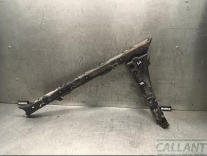 Gebruikte Bumpersteun links-achter Jaguar XJ (X350) R 4.2 V8 32V Prijs € 18,15 Inclusief btw aangeboden door Garage Callant