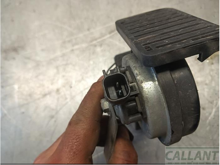 Claxon van een Jaguar XF (CC9) 2.7 D V6 24V 2008