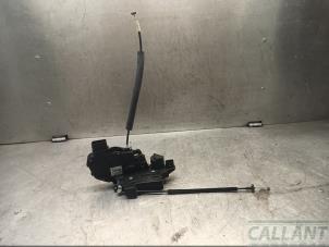Gebruikte Deurslot Mechaniek 4Deurs links-voor Jaguar XF (CC9) 2.7 D V6 24V Prijs op aanvraag aangeboden door Garage Callant