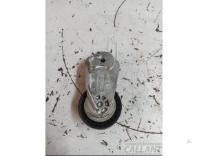 Gebruikte Spanner multiriem Landrover Defender II 3.0 D200 MHEV Prijs € 60,50 Inclusief btw aangeboden door Garage Callant