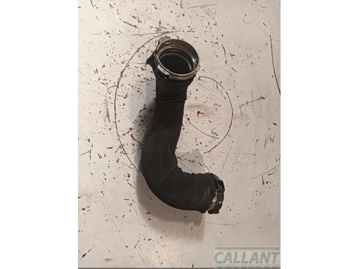 Gebruikte Intercooler Slang Jaguar F-type 2.0 Turbo 16V Prijs € 66,55 Inclusief btw aangeboden door Garage Callant