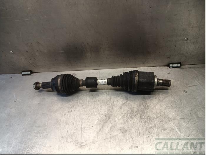 Gebruikte Steekas links-voor Landrover Discovery Sport (LC) 1.5 P300e 12V AWD Prijs € 211,75 Inclusief btw aangeboden door Garage Callant