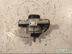 Gebruikte Motorrubber Landrover Defender II 3.0 D200 MHEV Prijs € 96,80 Inclusief btw aangeboden door Garage Callant