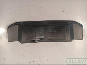 Gebruikte Diversen Landrover Defender II 3.0 D200 MHEV Prijs € 24,20 Inclusief btw aangeboden door Garage Callant