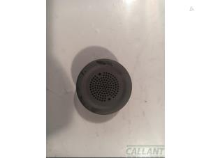 Gebruikte Microfoon Landrover Defender II 3.0 D200 MHEV Prijs € 36,30 Inclusief btw aangeboden door Garage Callant