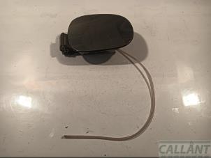 Gebruikte Tank Klep Landrover Defender II 3.0 D200 MHEV Prijs € 54,45 Inclusief btw aangeboden door Garage Callant