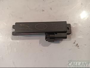 Gebruikte Keyless entry antenne Landrover Defender II 3.0 D200 MHEV Prijs € 18,15 Inclusief btw aangeboden door Garage Callant