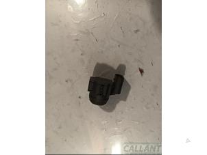 Gebruikte PDC Sensor Landrover Defender II 3.0 D200 MHEV Prijs € 48,40 Inclusief btw aangeboden door Garage Callant