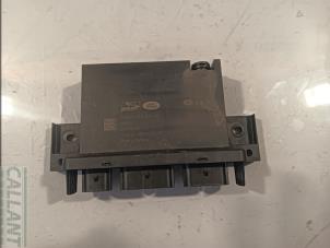 Gebruikte Trekhaak Module Landrover Defender II 3.0 D200 MHEV Prijs € 139,15 Inclusief btw aangeboden door Garage Callant